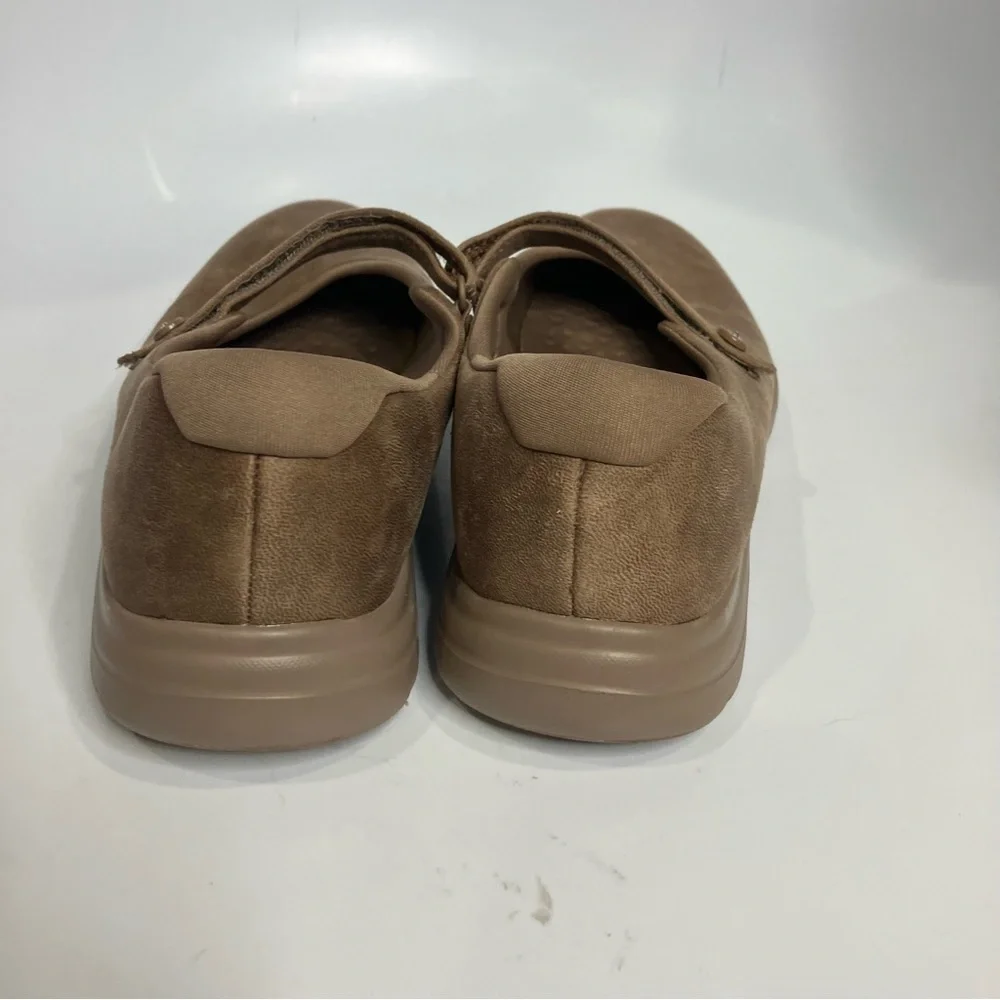 Skechers on‎ the go mary Jane Shoes tan brown women’s size 8.5 comfort shoes